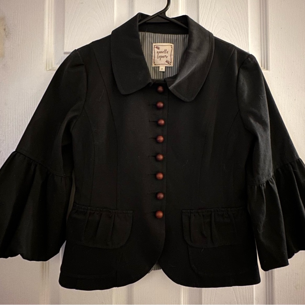 Nanette Lepore Coat size 0 in great condition.